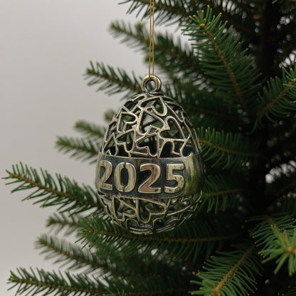 Personalised Heart egg christmas bauble | Antique cut out metallic ornament | set of 2 or 4