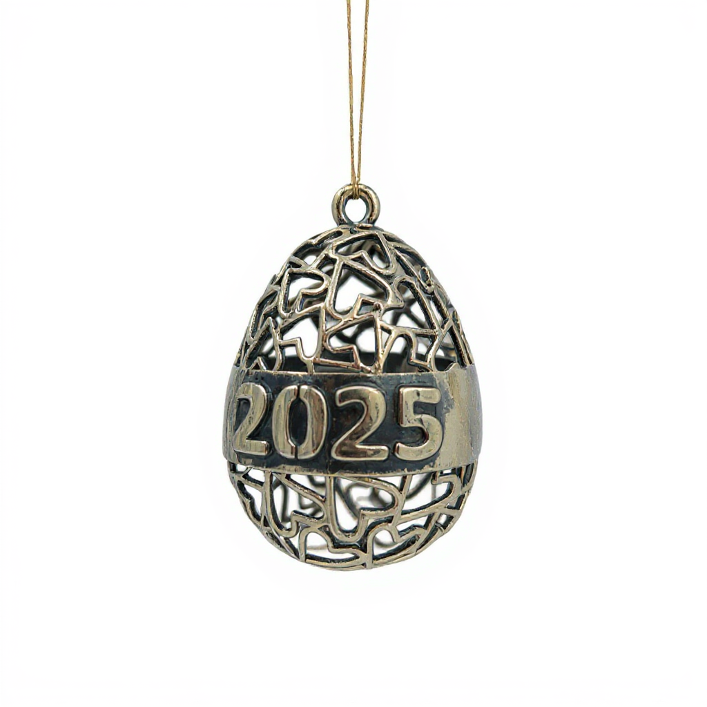 Personalised Heart egg christmas bauble | Antique cut out metallic ornament | set of 2 or 4