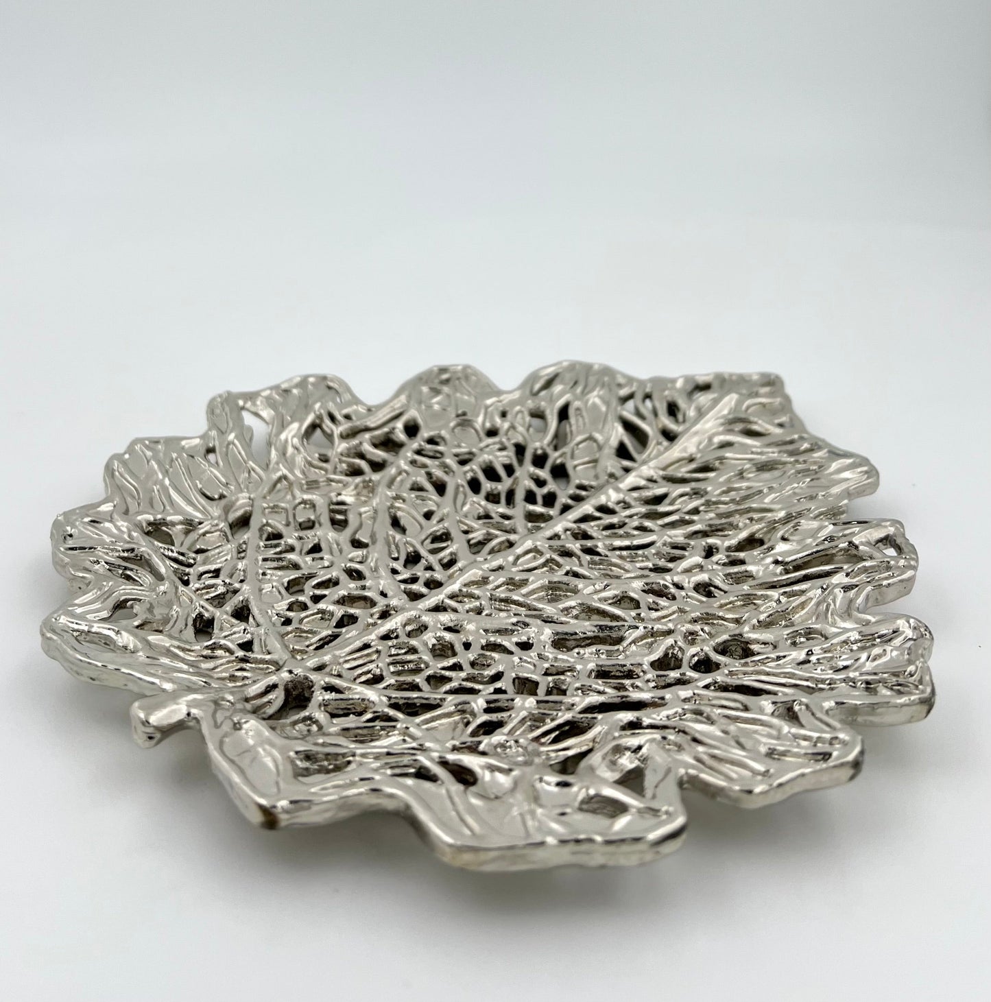 Skeletal Leaf Tray - Decorative Metal Tray | Centrepiece | Home Accent | Gold, Silver or Antique Finish