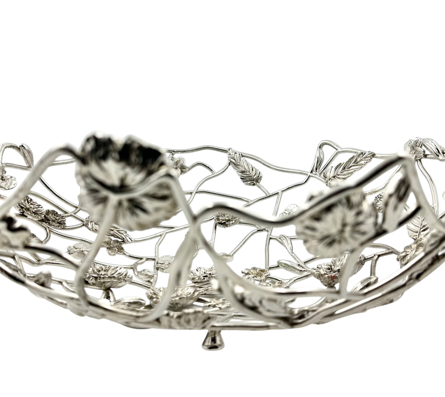 Blossom Weave – Metal Fruit Basket | Decorative Serveware & Floral Centrepiece