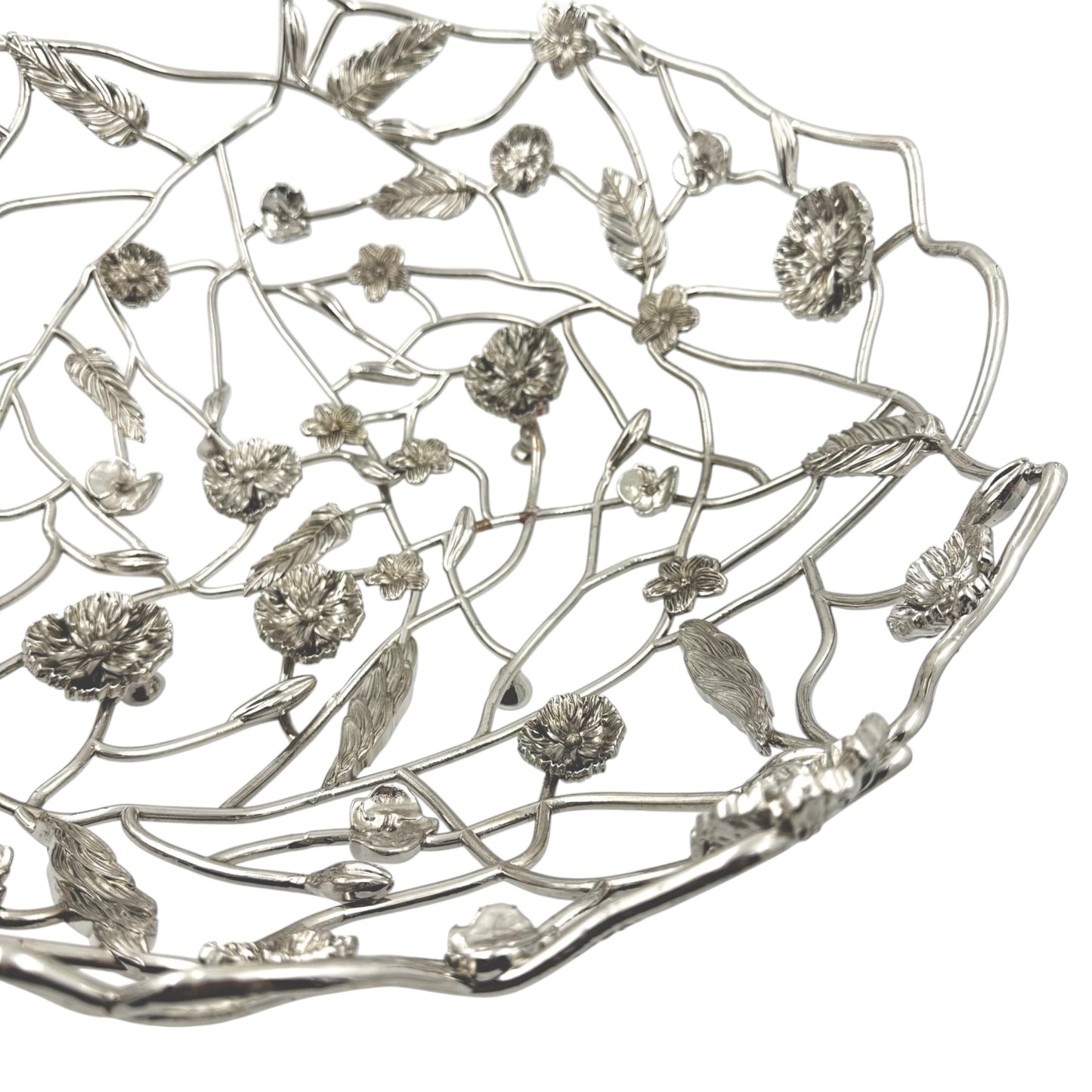 Blossom Weave – Metal Fruit Basket | Decorative Serveware & Floral Centrepiece