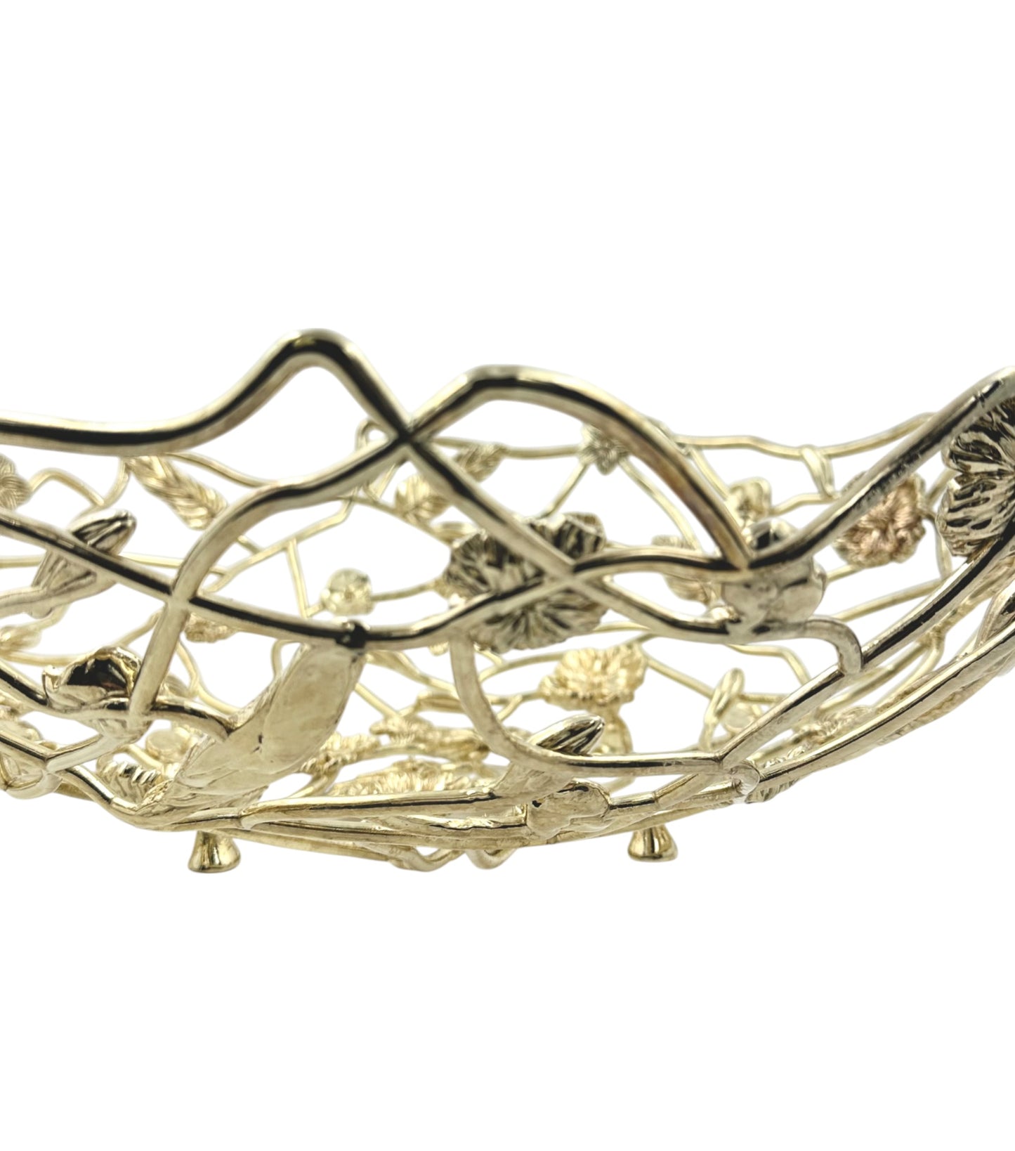 Blossom Weave – Metal Fruit Basket | Decorative Serveware & Floral Centrepiece