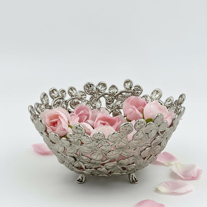 Small Leaf Bowl – Decorative Serveware | Nut Bowl & Centrepiece | Gold, Silver or Antique Finish