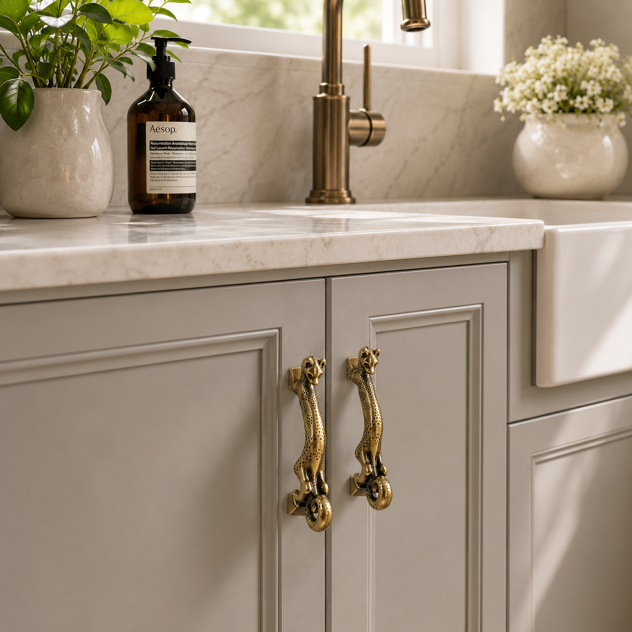 Leaping Leopard Brass Cabinet Handles – Set of 2