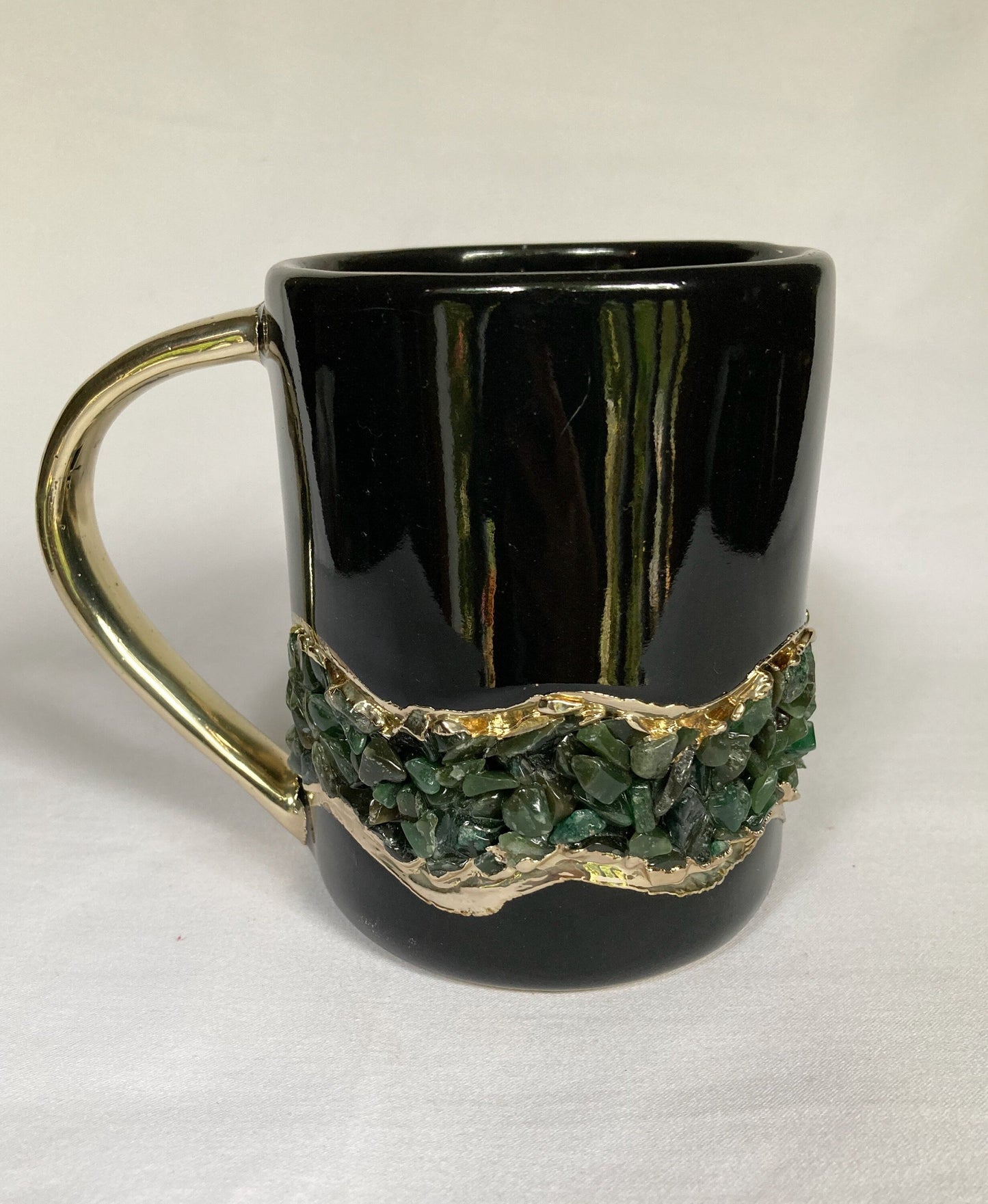 Crystal Chip Band Mug | Black & Gold | 12oz — Dark Green Agate