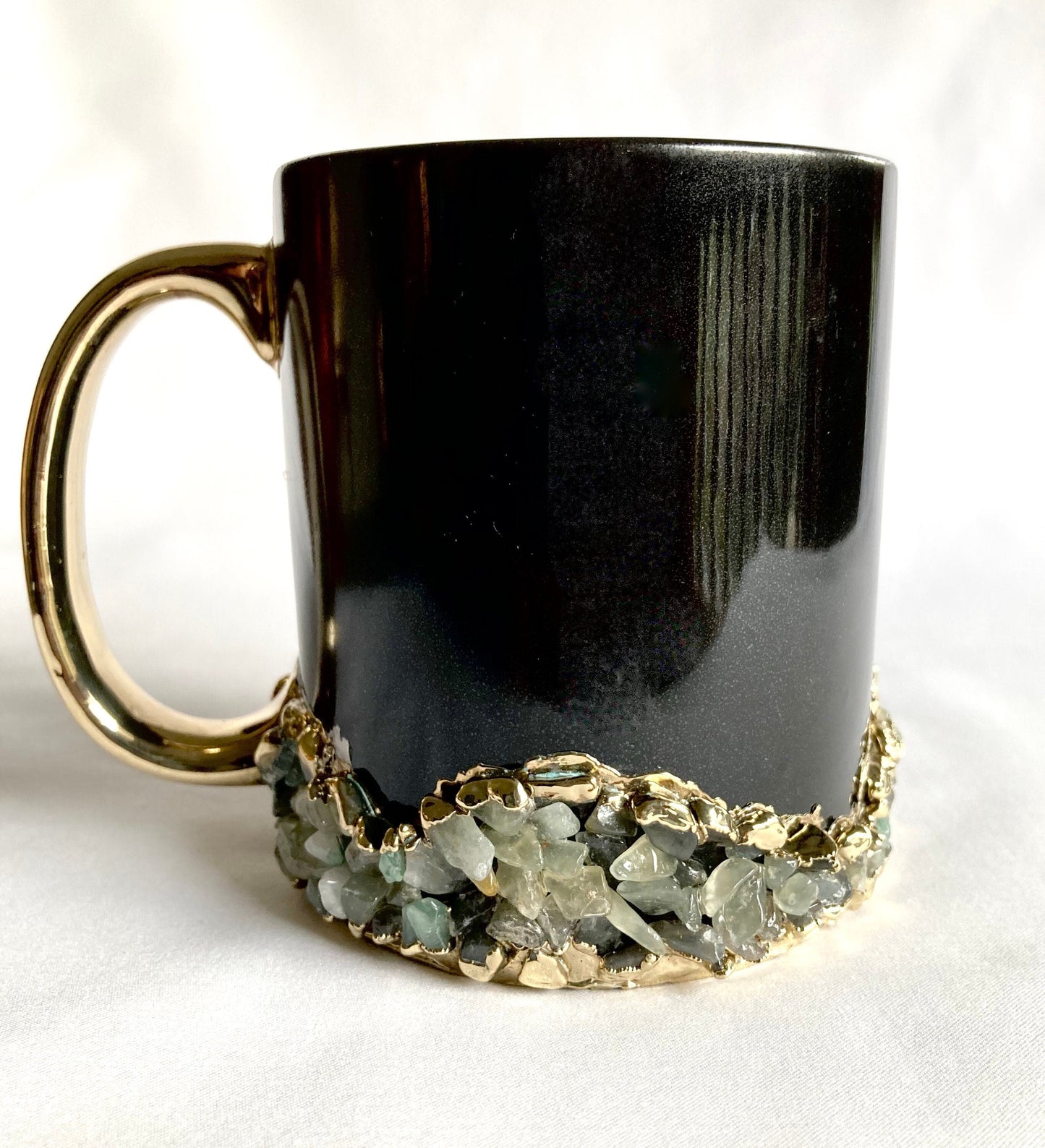 Set of 2 |Personalised Black and Gold Ceramic Big Coffee/Tea/Juice/Beverage Mug with Light Green Semi-precious Agate Crystal | 13 oz/385ml