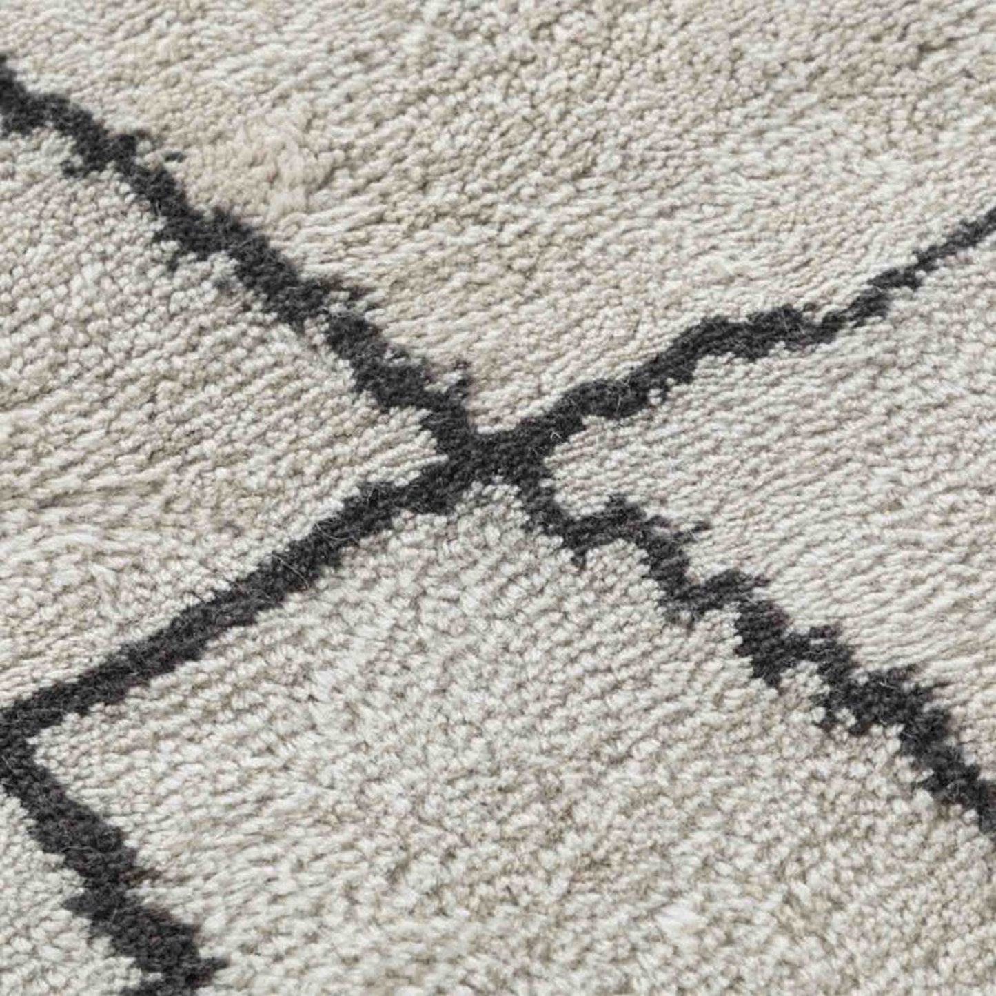 Black & White Thick Handcrafted Pure Wool Rug